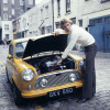Grupas Bee Gees bundzinieka Kolina Petersena īpašais Mini Broadspeed GT!