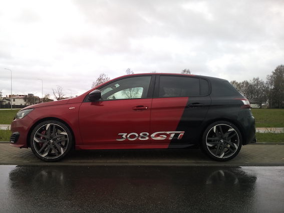 Peugeot 308 GTi - automobilis trakajiem! Un es gribu būt traks...