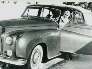 ob_ab8093_brigitte-bardot-et-sa-rolls-royce-blo