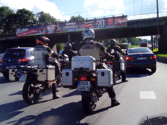 10 padomi motobraucējiem, plānojot ceļojumu ar motociklu