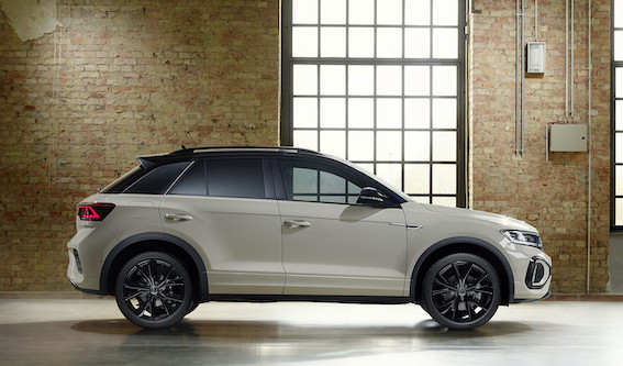 Volkswagen prezentējis jauno T-Roc. Piedziņas portfelī pieejami trīs TSI un divi TDI dzinēji.