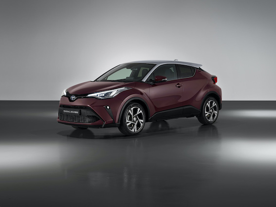 Toyota prezentējusi jauno 2022. gada C-HR krosoveru ar pilnveidotu Style aprīkojumu un novatorisku multimediju sistēmu