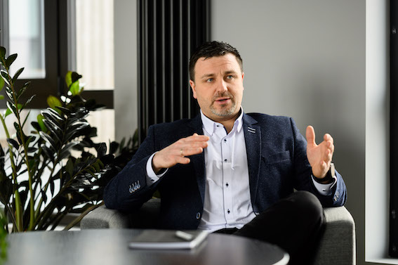 Uzņēmuma “Mobire” vadītājs un valdes priekšsēdētājs Latvijā Jānis Trēziņš