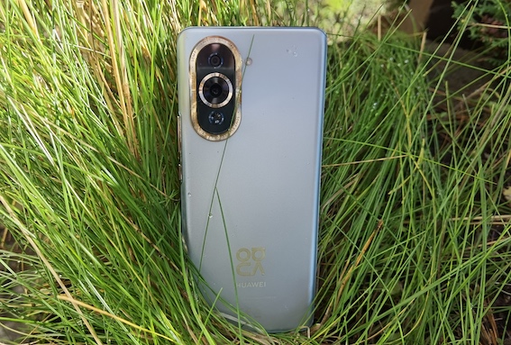 Jaunais Huawei nova 10 Pro: ierīce ar 60 MP kameru, 4K kvalitāti un pieejamu Google servisu