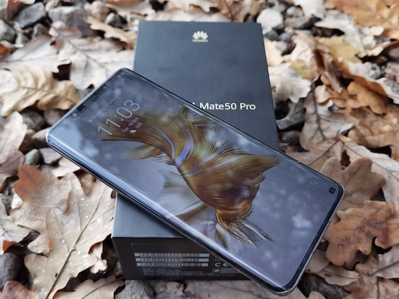 Huawei Mate 50 pro: jaunākās paaudzes viedā tālruņa apskats un tik kārotā Google servisa izmēģinājumi