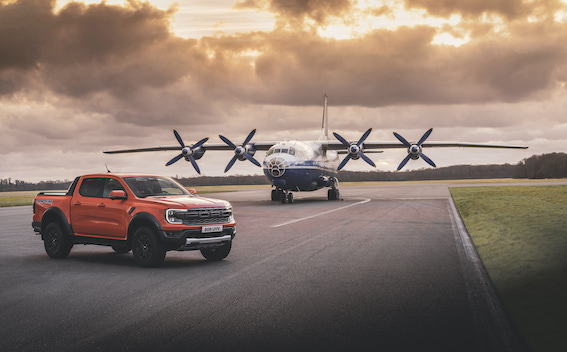 Kurš grib būt pirmais puisis ciematā? Iespaidīgais jaunās paaudzes Ford Ranger Raptor ierodas Latvijā