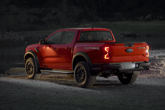 Kurš grib būt pirmais puisis ciematā? Iespaidīgais jaunās paaudzes Ford Ranger Raptor ierodas Latvijā