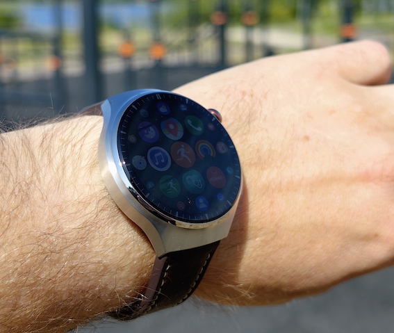 Huawei Watch 4 Pro – pulkstenis varbūt zina, kur iet? Neturi viņu ciet!