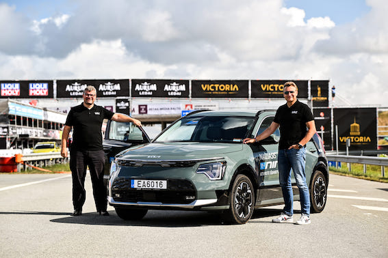Jauns Lietuvas rekords ar elektrisko auto - 1176 kilometri 20 stundās un 28 minūtēs!