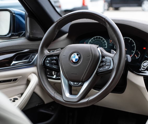 Septiņu gadu laikā septiņkārt sarucis apdrošināto auto zādzību skaits. Līderis vēl ar vien BMW!