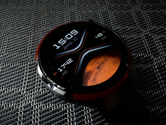 Huawei watch 4 pro special edition. Ne vienmēr jābūt jaunam, lai būtu jauns!