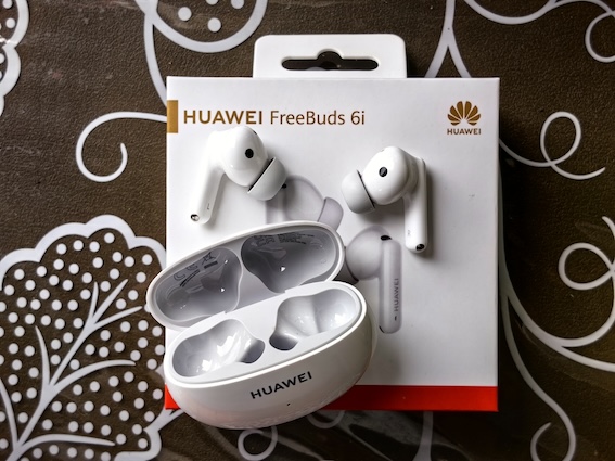 Huawei FreeBuds 6i - laba kvalitāte par saprotamu cenu! Pirmie iespaidi pēc "izmēģinājuma brauciena".