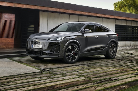 Jaunais Audi Q6 Sportback e-tron - dinamiskā izskata Sportback versija apvieno SUV ietilpību ar kupejas eleganci