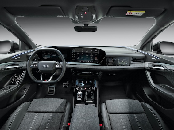 Jaunais Audi Q6 Sportback e-tron - dinamiskā izskata Sportback versija apvieno SUV ietilpību ar kupejas eleganci