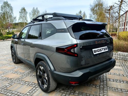 Liels, praktisks un izdevīgs - svinīgā pasākumā Polijā izziņotas Dacia Bigster cenas
