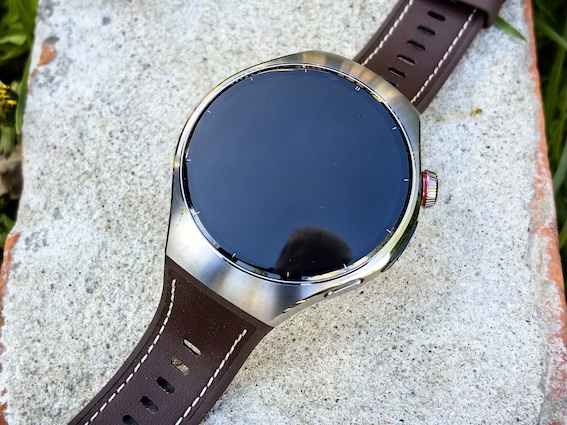 Huawei Watch 5 tiem, kas par sevi rūpējas! Izmēri dažādi, veiktspēja vienāda!