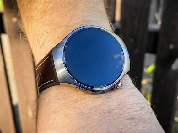 Huawei Watch 5 tiem, kas par sevi rūpējas! Izmēri dažādi, veiktspēja vienāda!