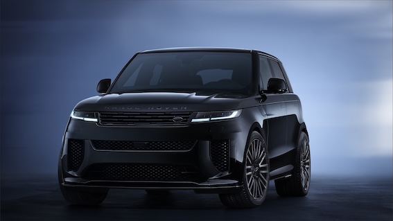 Range Rover Sport SV Black - nemirstīgi pilnīgi melnais tiek pacelts jaunā līmenī.