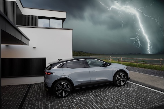 Cik lielas izredzes, ka negaisa laikā ar elektrisko automobili nekas nenotiks?