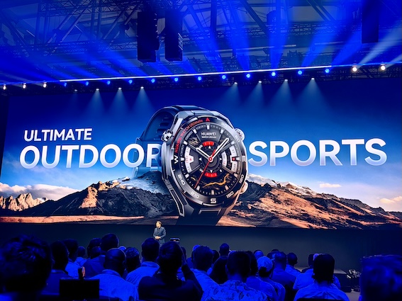 Starp bagetēm un kruasāniem - Huawei pulksteņi un austiņas Parīzes jaunumu prezentācijā!