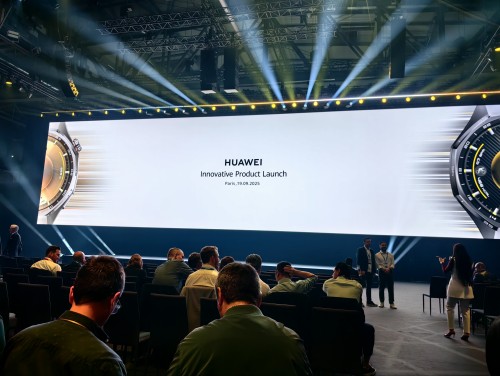 Jaunas paaudzes viedpulksteņi HUAWEI WATCH GT 6 un ULTIMATE 2, austiņas un citi jaunumi Parīzes prezentācijā