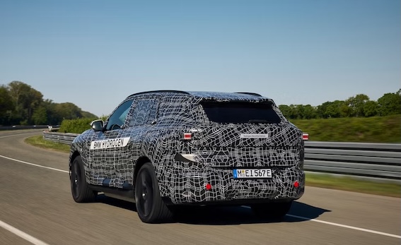 BMW X5 papildina benzīnu un dīzeli ar elektrību un ūdeņradi. Kad sagaidīsim ar nelielu kodolreaktoru?