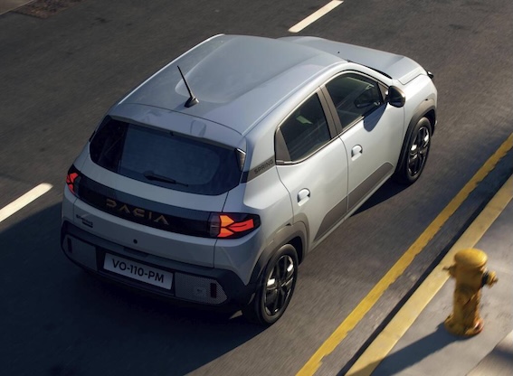 Dacia Srping pirmo reizi tiek uzstādīts pretapgāšanās stienis un daudzi jauni uzlabojumi