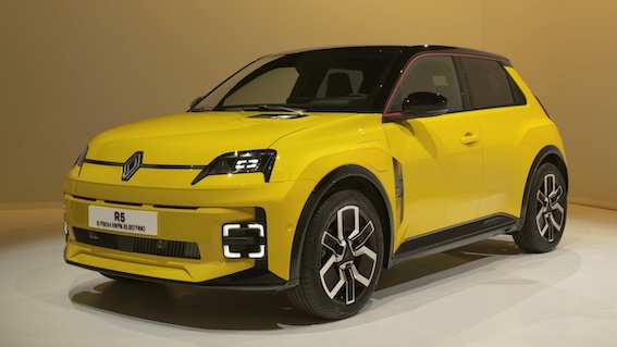 Ar spilgtu Renault 5 uzvaras gājienu noslēdzies Latvijas gada auto 2026 konkurss!